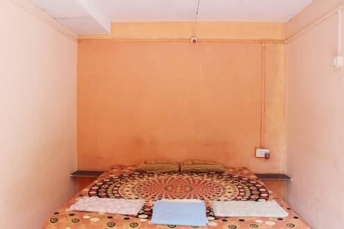 Leesha Nyahari Niwas, Tarkarli 3